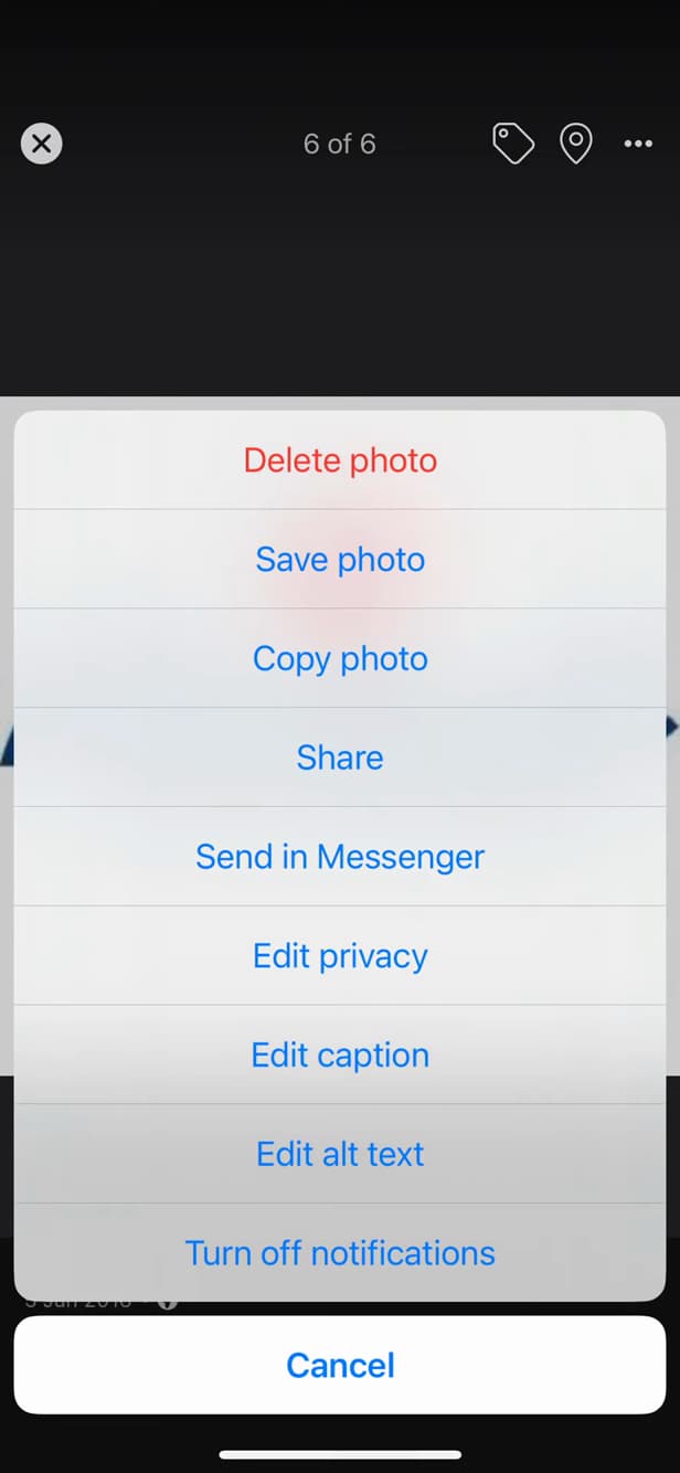 Facebook photo menu with the Delete option