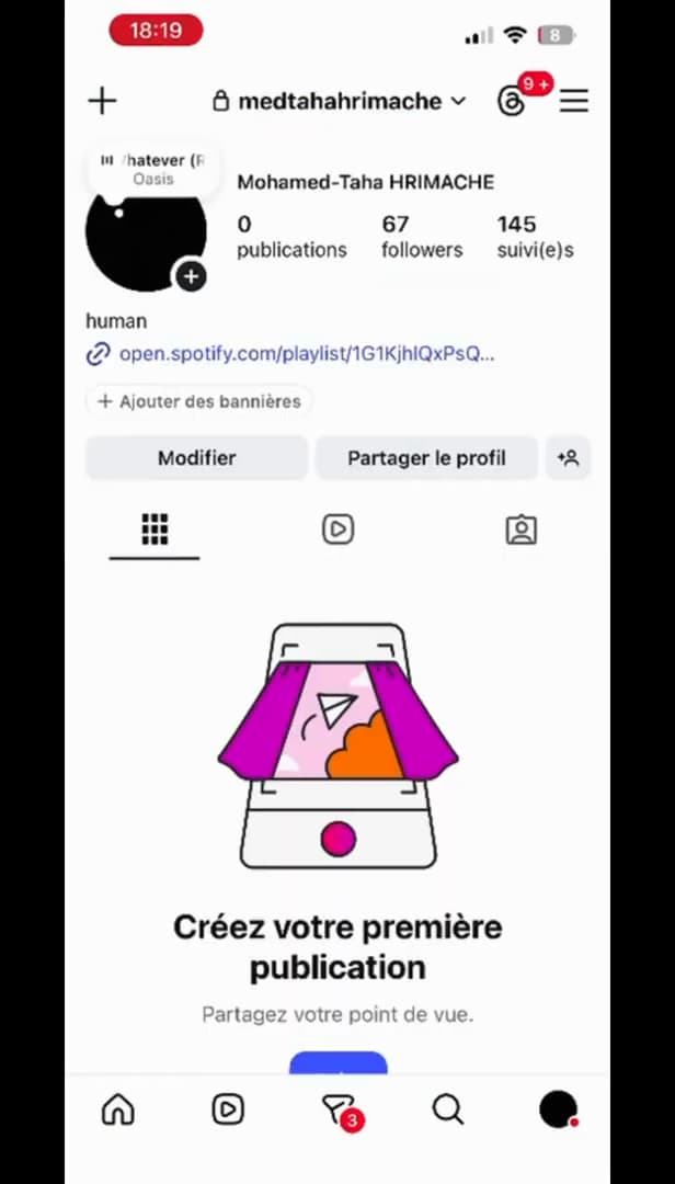 Profil Instagram avec le menu en haut à droite