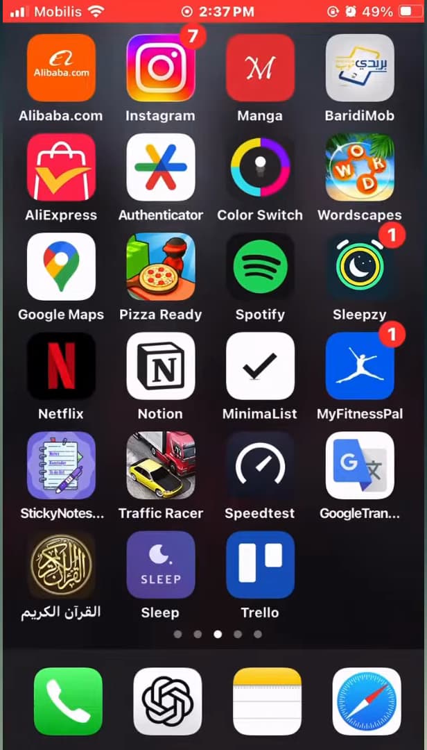 Phone home screen with apps, for reinstalling Snapchat