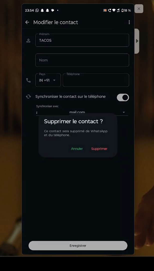 Delete contact confirmation window on WhatsApp